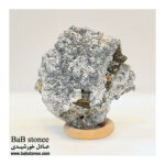 پیریت مکعبی بربستر